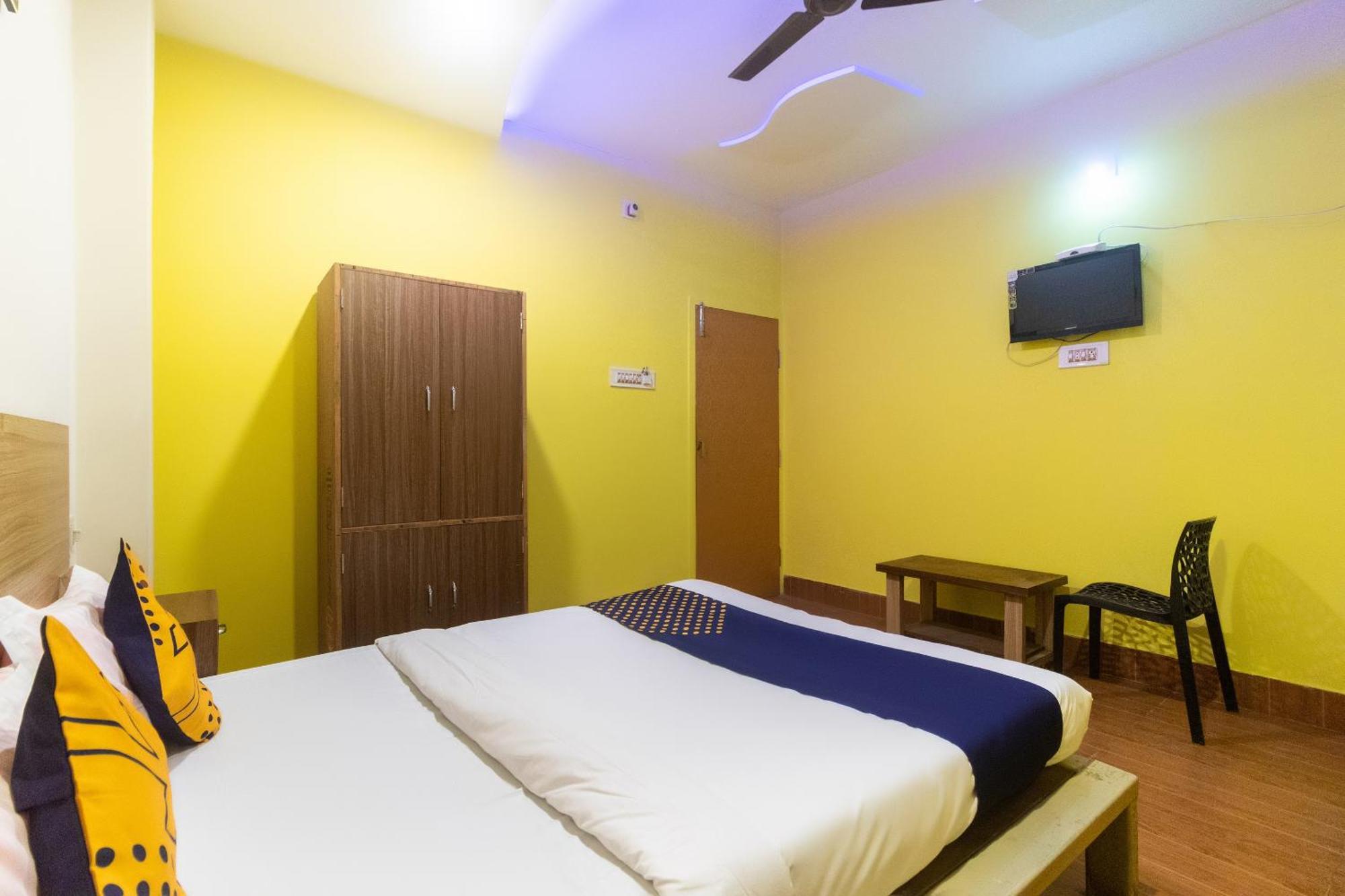 Spot On Prabir Residency Inn Urāli 外观 照片